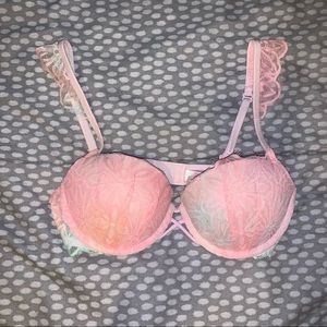 VS Pink Bra